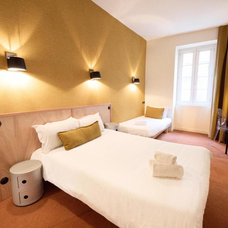 Hôtel Henri IV - Chambre Triple Familiale - 4