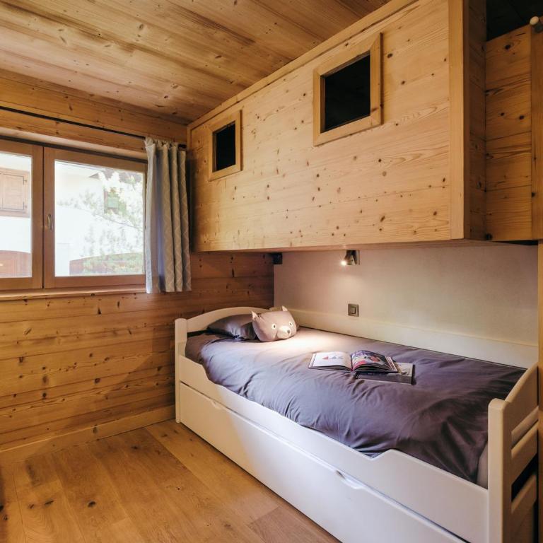 Chalet 4★, 15 pers, La Clusaz, sauna, centre village, 7 chambres - FR-1-304-177 - Chalet (13 Adultes) - 17