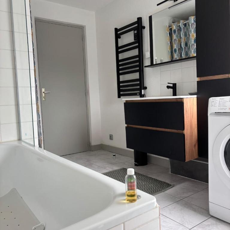 Perros Guirec Trestraou T2 avec terrasse - One-Bedroom Apartment - 5