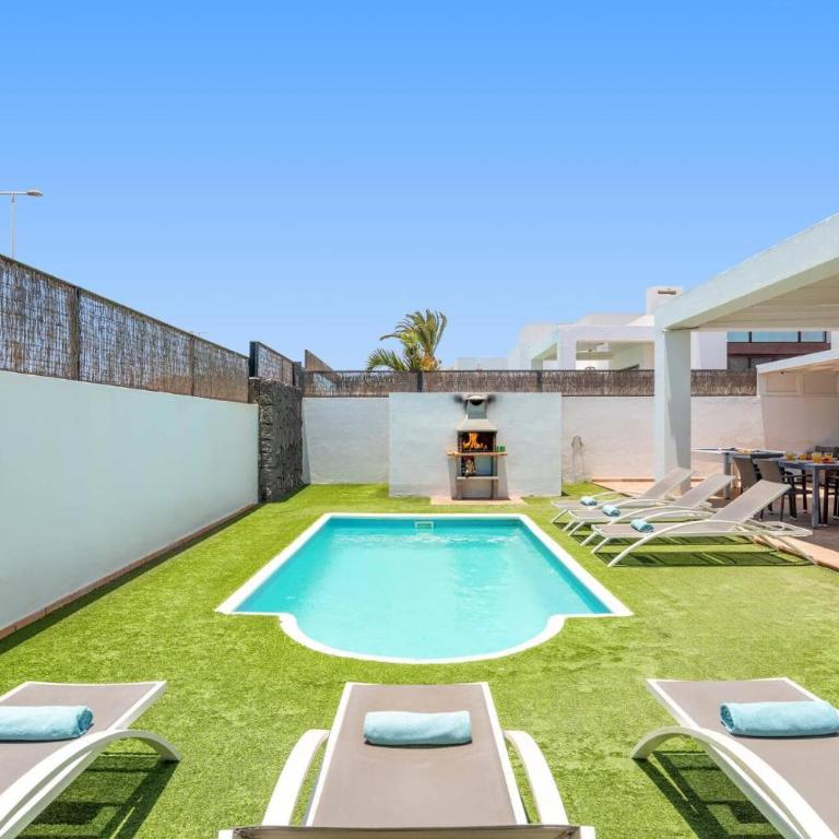 Villa Janubio by Villa Plus - Villa - 24