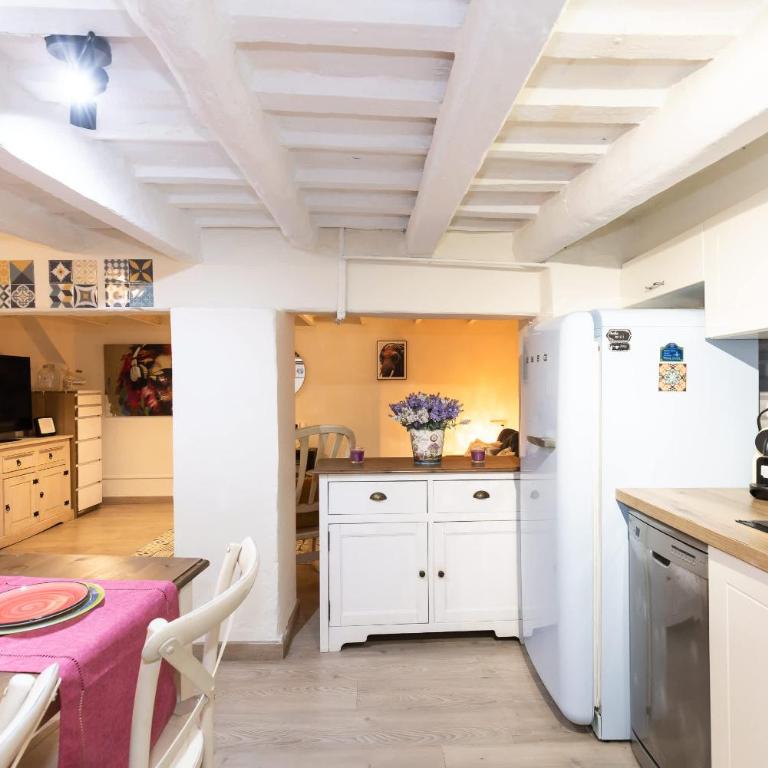 Apartment by the Cathedral - Unik Vacation - Apartment - 20