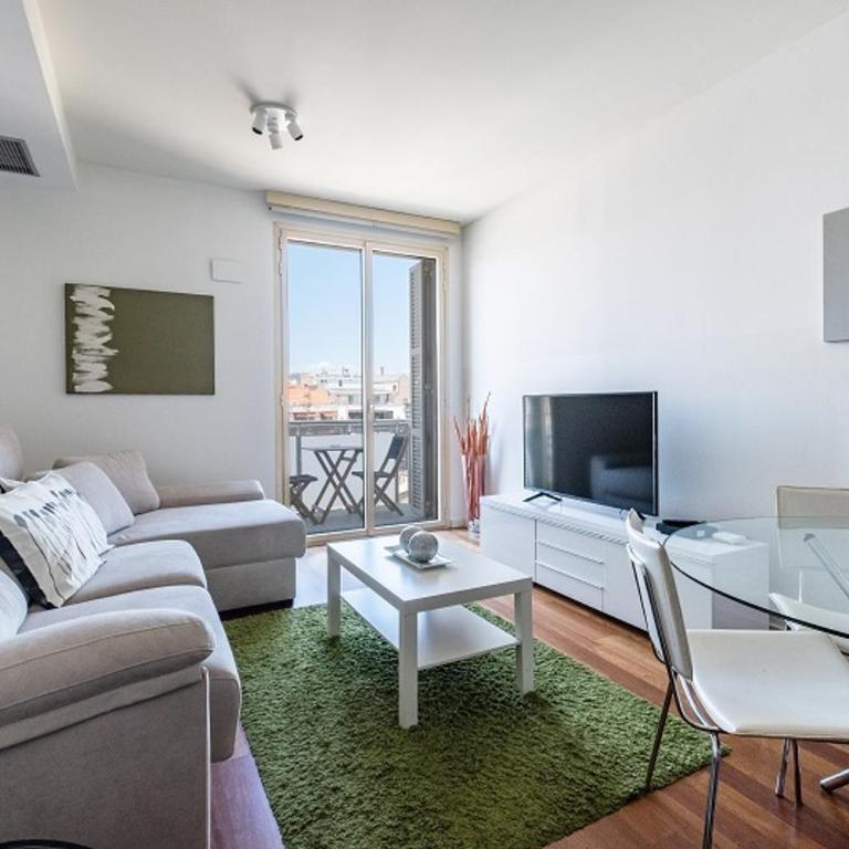 Rent Top Apartments near Plaza de Catalunya - Apartamento de 2 dormitorios con balcón - Ronda Sant Pere - 9