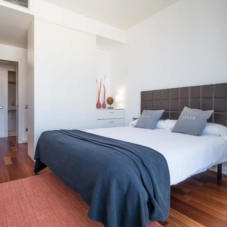 Rent Top Apartments near Plaza de Catalunya - Apartamento de 2 dormitorios con balcón - Ronda Sant Pere - 7
