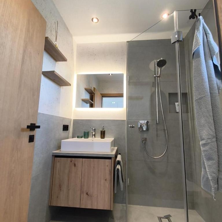 THE ONE - Apartment mit 1 Schlafzimmer und Dusche - 52