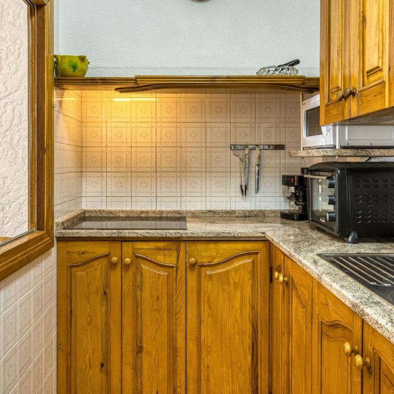 Apartamento a 1 min de Playa Riells - Casa con 1 Camera da Letto - 10