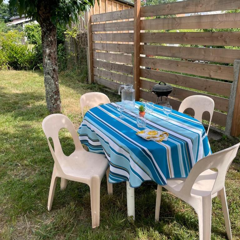 Maison dans le quartier calme de La Hume - Maison 2 Chambres - 12