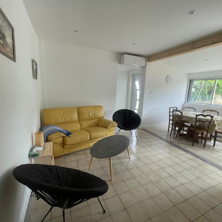 Maison dans le quartier calme de La Hume - Maison 2 Chambres - 11