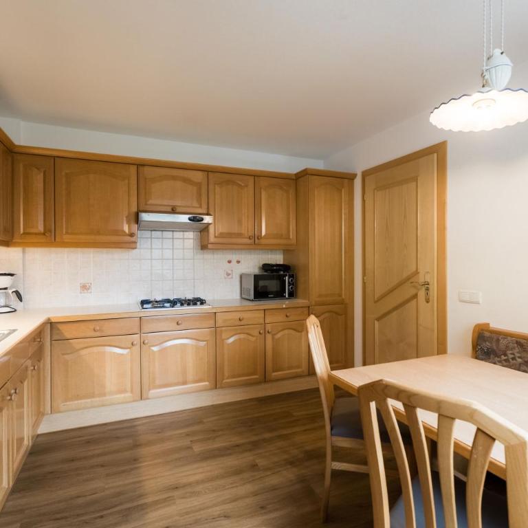 Ciasa Alfred - Appartamento con 3 Camere da Letto e Vista Montagna - 4