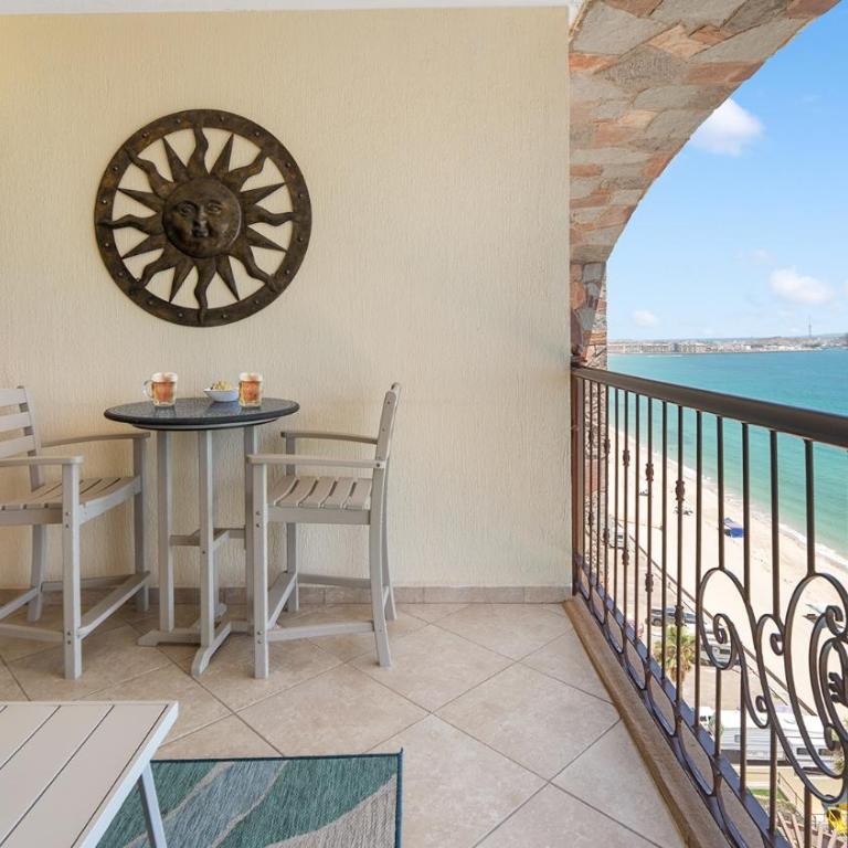 Scenic Luxury Gorgeous Ocean Front Condo - Vacation Home - 1
