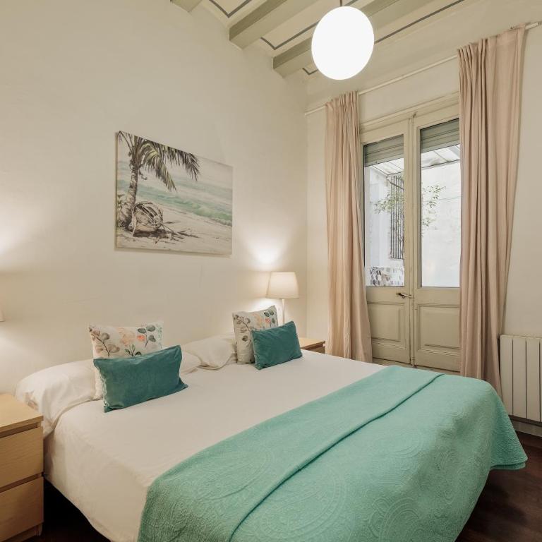 Rent Top Apartments near Plaza de Catalunya - Apartamento de 4 dormitorios con balcón - Hospital - 25