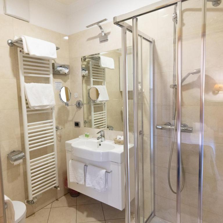 Alexander Hotel Alpine Wellness Dolomites - Economy Doppelzimmer - 4
