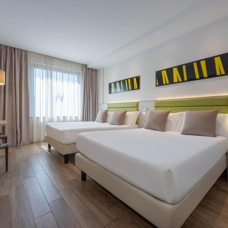 iH Hotels Milano Lorenteggio - Camera Familiare (4 Adulti) - 1