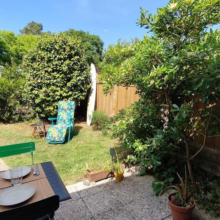 Villa patio, terrasse et jardin - 4 pers. - FR-1-413-273 - Appartement - 1