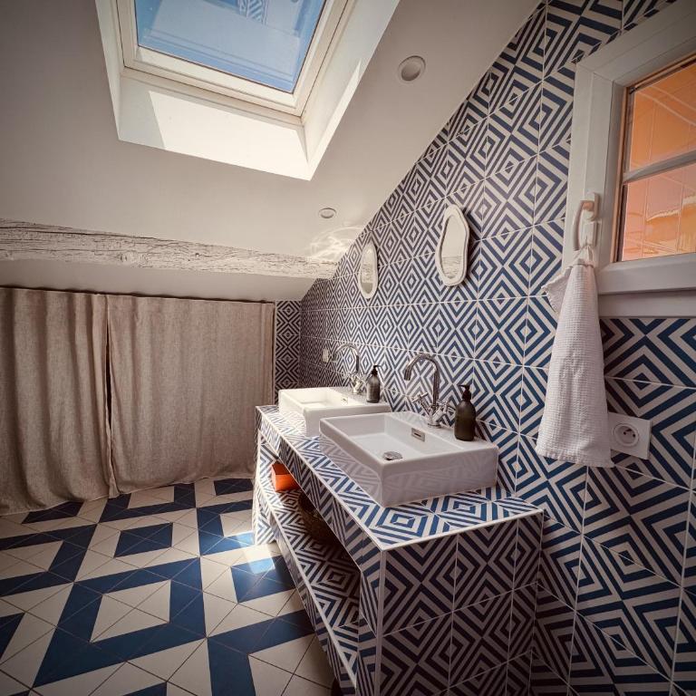 Sete sous les toits du centre ville - Standard Apartment - 13