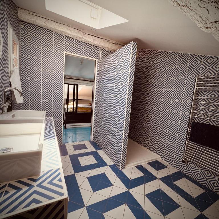Sete sous les toits du centre ville - Standard Apartment - 12