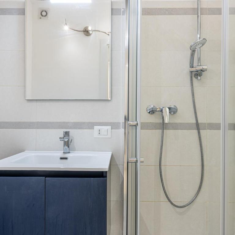 Bright Apartments near Metro Tolstoj - Easy City Centre and Linate Access - Appartamento con 1 Camera da Letto - 10