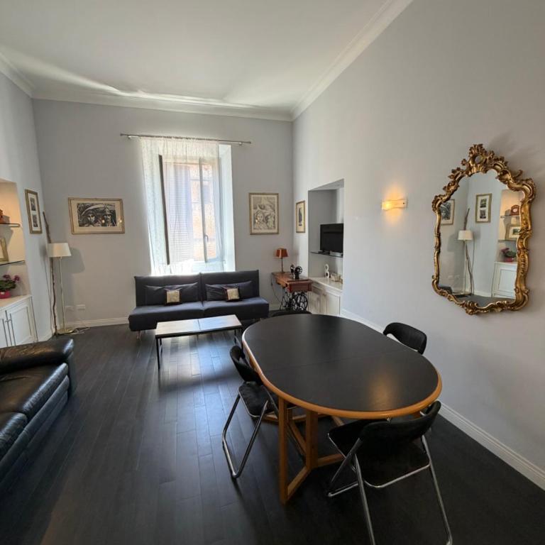 Domus Brunetti 24 - Appartamento con 2 Camere da Letto - 1