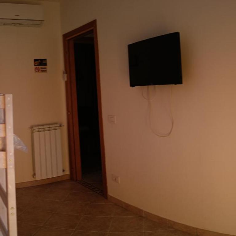 A Lu Ponti - Appartamento con 2 Camere da Letto e Vista Giardino - 8
