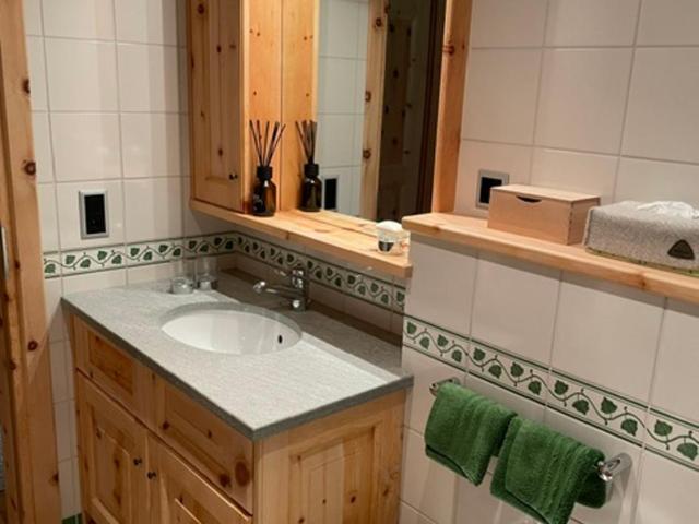 2,5 Zimmer Wohnung mit Bergblick in Engadin - Apartment mit 1 Schlafzimmer - 45