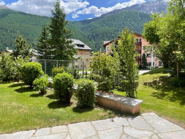 2,5 Zimmer Wohnung mit Bergblick in Engadin - Apartment mit 1 Schlafzimmer - 14