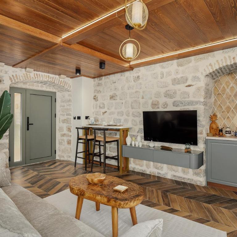 Lina Old Town Apartments - Appartement 1 Chambre avec Jardin - 2