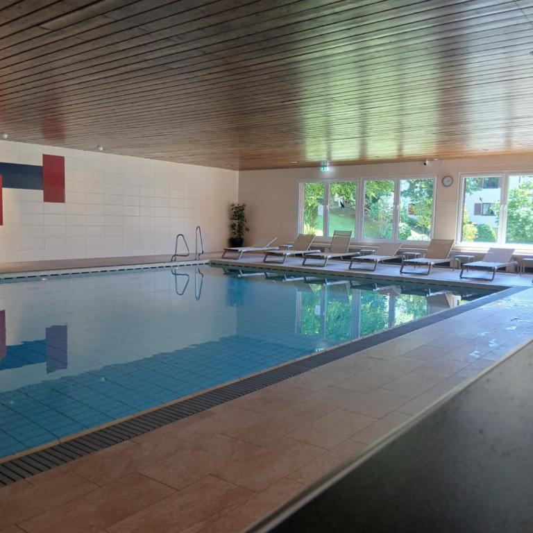 FeWo Alpenfreude mit Hallenbad - Apartment with Balcony - 24