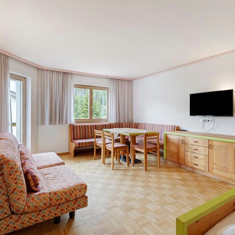 Residence Ciasa Ulli - Deluxe-Apartment mit 2 Schlafzimmern und Gartenblick - 1