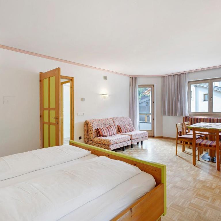 Residence Ciasa Ulli - Deluxe-Apartment mit 2 Schlafzimmern und Gartenblick - 14
