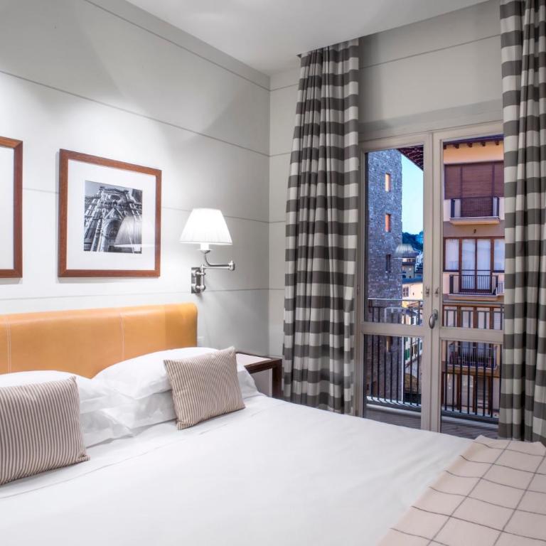 Gallery Hotel Art - Lungarno Collection - Camera Matrimoniale Classic con Balcone - 1
