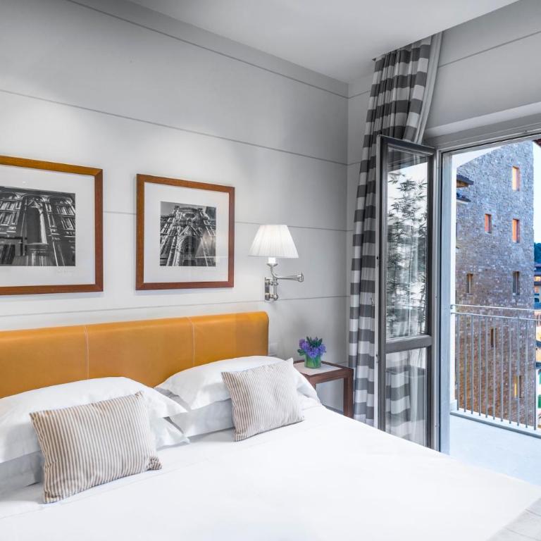 Gallery Hotel Art - Lungarno Collection - Camera Matrimoniale Classic con Balcone - 2