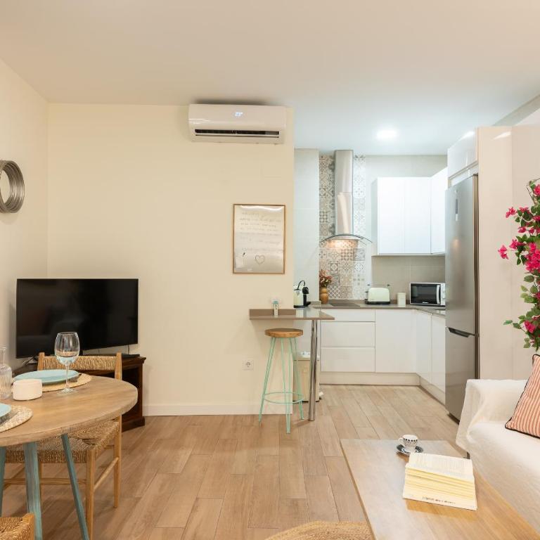 Apartamento Aitana, vistas Iglesia Magdalena desde Azotea - Apartamento - 15