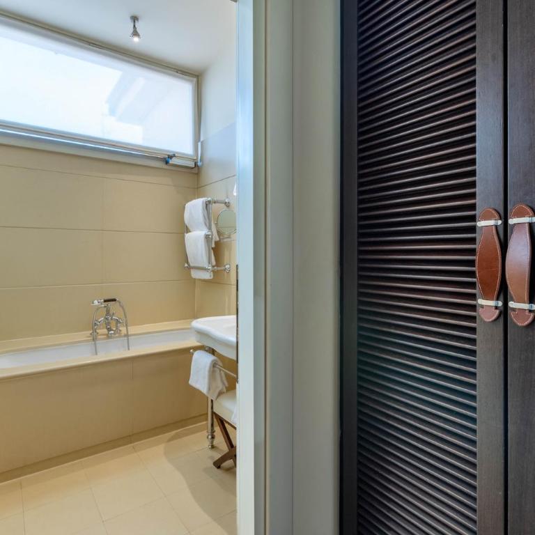 Gallery Hotel Art - Lungarno Collection - Junior Suite - 6