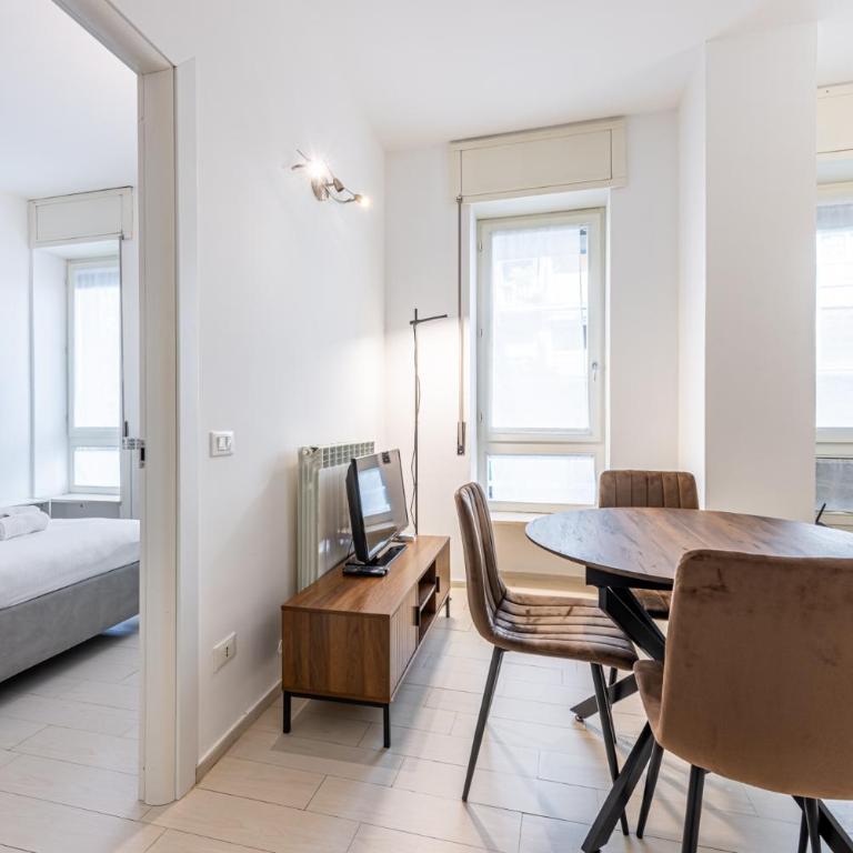 Bright Apartments near Metro Tolstoj - Easy City Centre and Linate Access - Appartamento con 1 Camera da Letto - 1