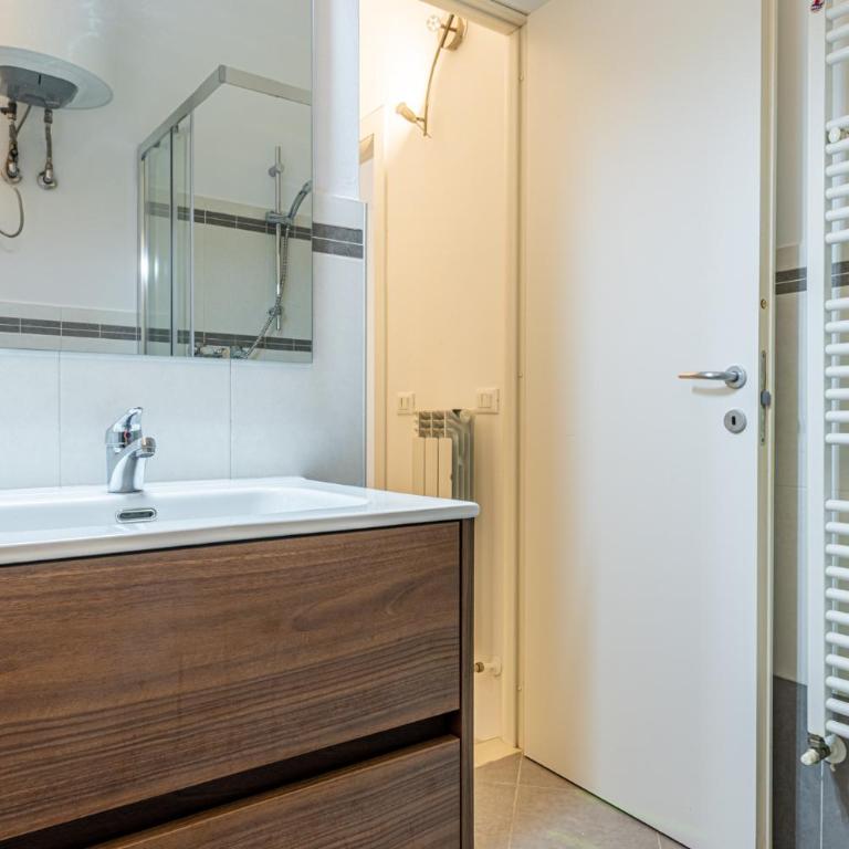 Bright Apartments near Metro Tolstoj - Easy City Centre and Linate Access - Appartamento con 1 Camera da Letto - 16