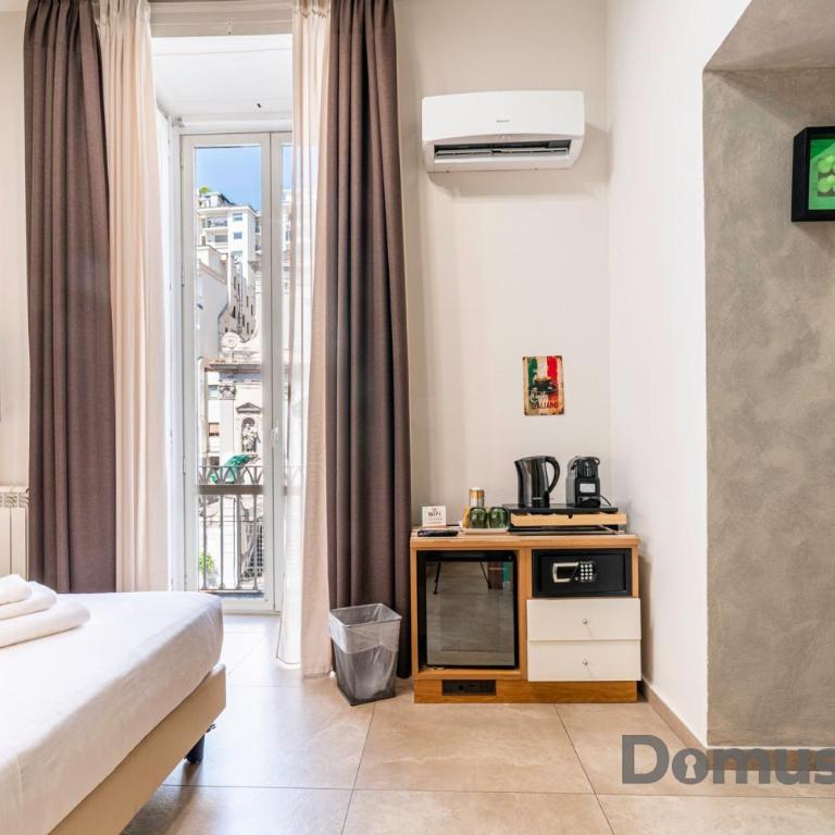 Officina Partenopea - Deluxe Double or Twin Room with Balcony - 8