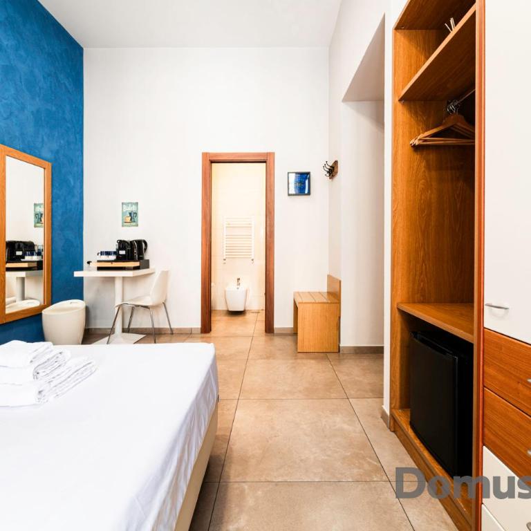 Officina Partenopea - Double or Twin Room with Balcony - 8
