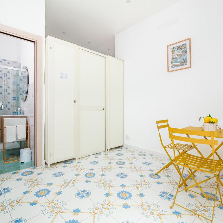 De Vivo Realty - Boscosfera Amalfi - Tienda - 10