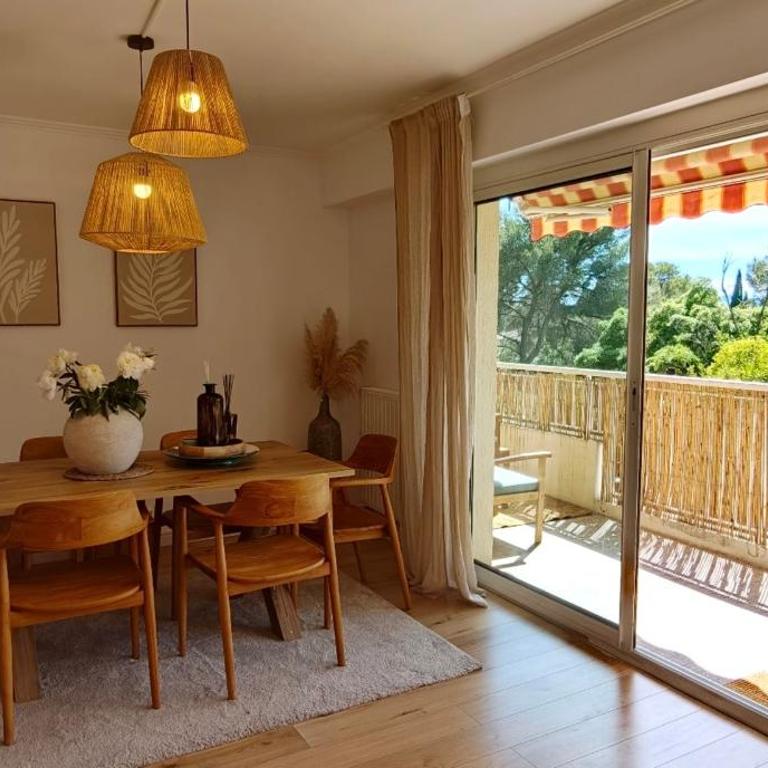 Bright apartment with a view in Saint-Raphaël - Apartment - 6