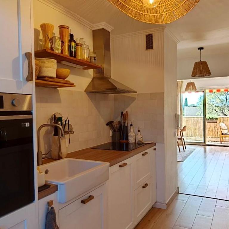 Bright apartment with a view in Saint-Raphaël - Apartment - 7