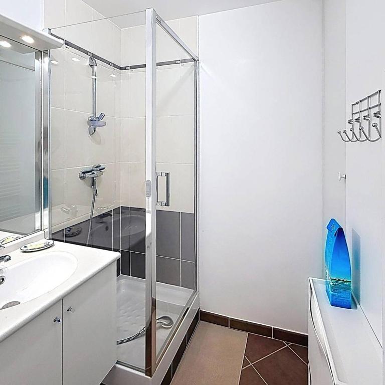 Charmant deux pièces proche de la mer avec parking privatif - FR-1-465-131 - Apartment - 7