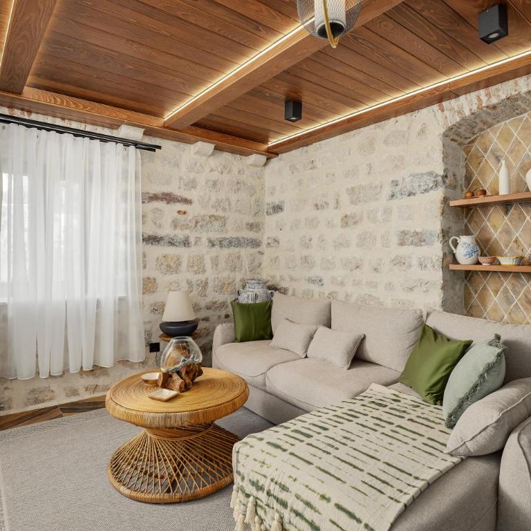 Lina Old Town Apartments - Appartement 1 Chambre avec Jardin - 2