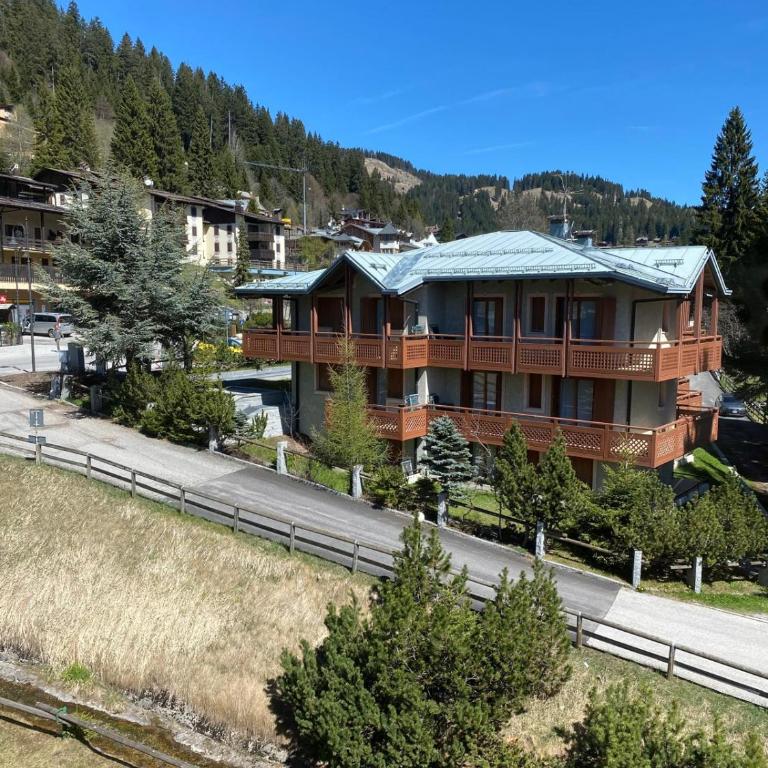 Mansarda a Madonna di Campiglio - Apartamento de 2 dormitorios con vistas a la montaña - 9