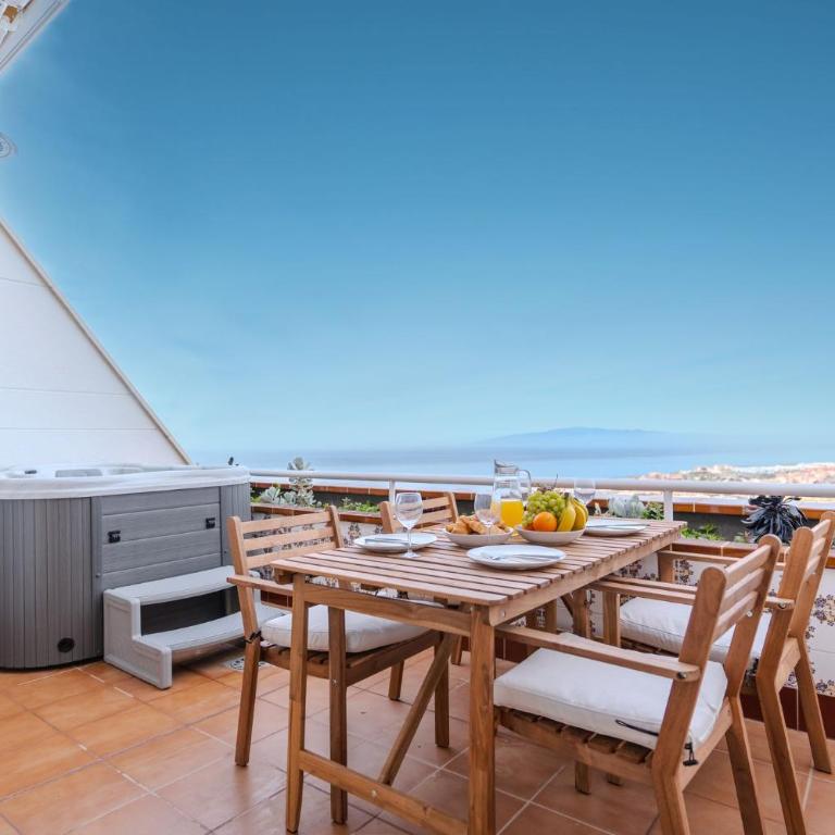Luxurious 2-Bedroom Apartment with Ocean View in Costa Adeje - Apartment - 2