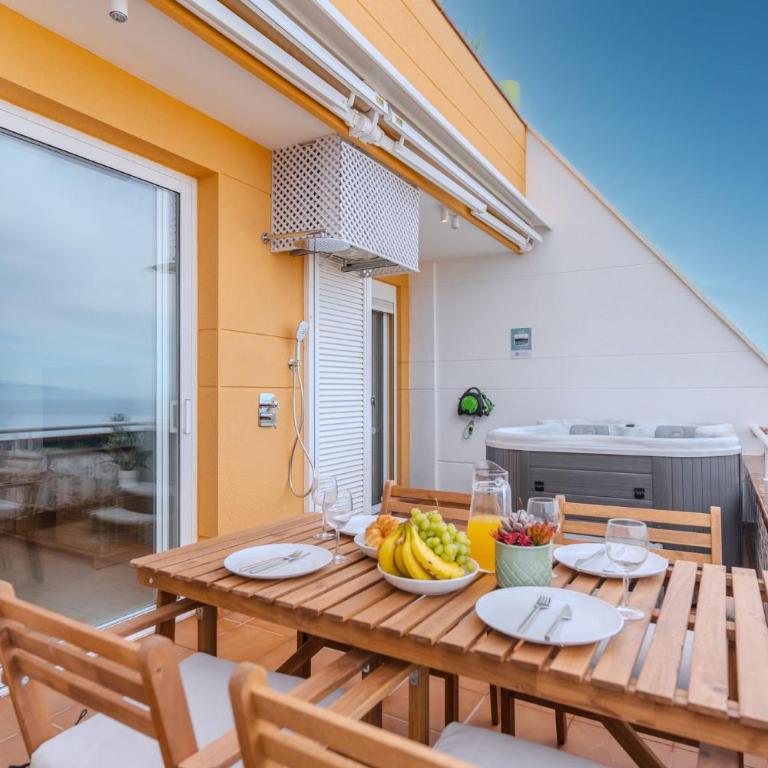 Luxurious 2-Bedroom Apartment with Ocean View in Costa Adeje - Apartment - 24