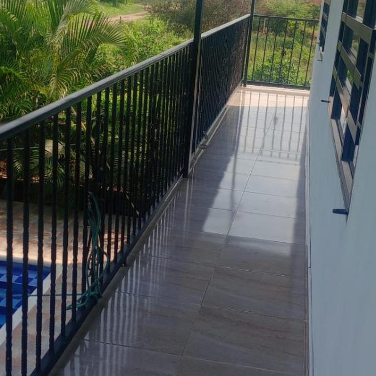 Casa vacacional en Girardot - Casa de 5 dormitorios - 5