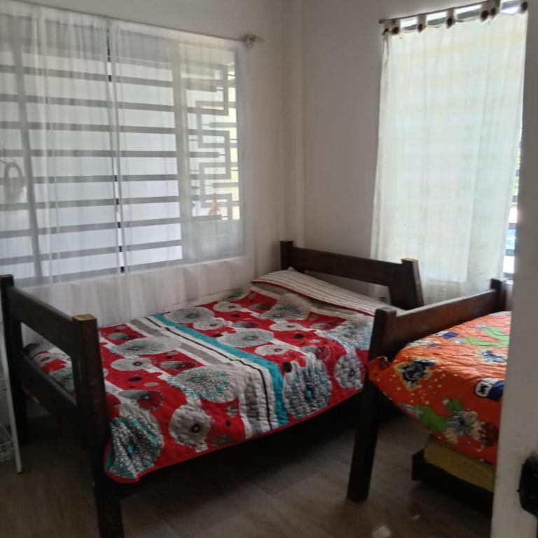 Casa vacacional en Girardot - Casa de 5 dormitorios - 11