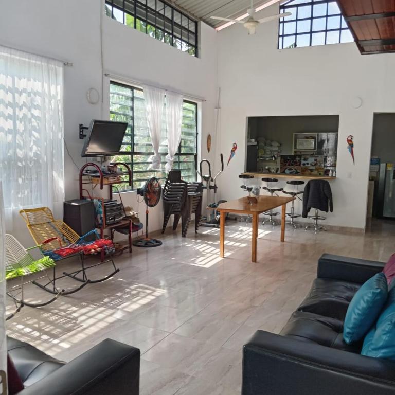 Casa vacacional en Girardot - Casa de 5 dormitorios - 14