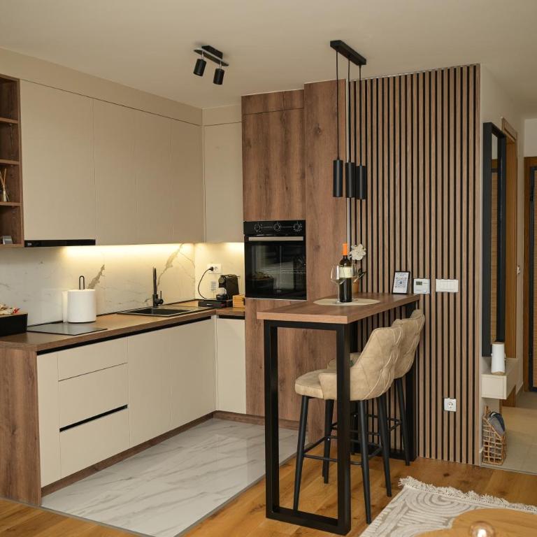 Stan na dan - Nika StudioApp Istocno Sarajevo sa Garazom - One-Bedroom Apartment - 2
