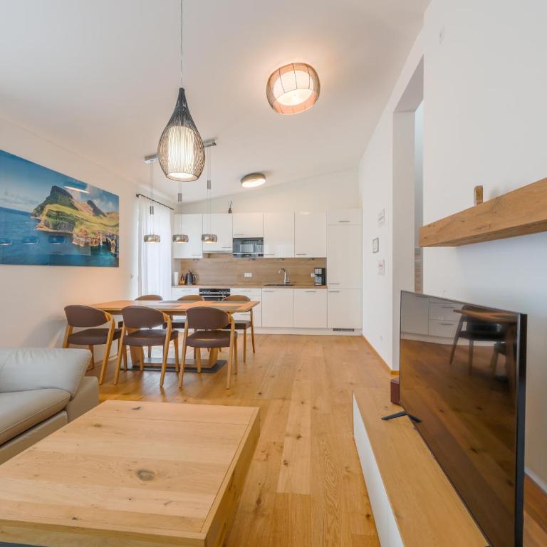 Apartment Grimming by Alpenidyll Apartments - Appartement avec Terrasse - 7