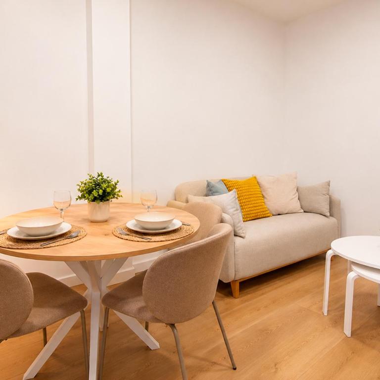 RentalSevilla Alfarería I - Apartment - 1